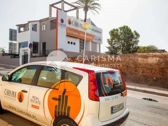 (2) Metamorfoza biura Carisma, Orihuela Costa/Alicante