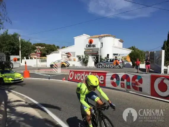 (9) Przed biurem Carisma przejechał słynny wyścig kolarski La Vuelta a España! Galeria zdjęć.