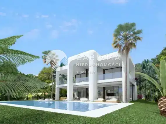 (4) Projekt willi w Hiszpanii w Benahavis z prywatnym basenem