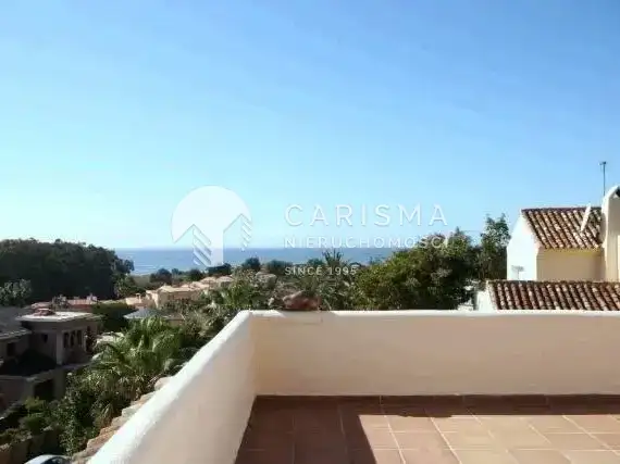 (9) Willa w Hiszpanii w Marbella z panoramicznym widokiem na morze