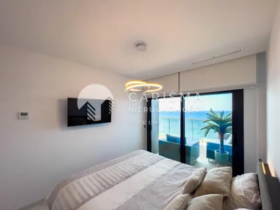 (32) Luksusowy i nowoczesny apartament z widokiem na morze, tuż obok plaży w Benidorm