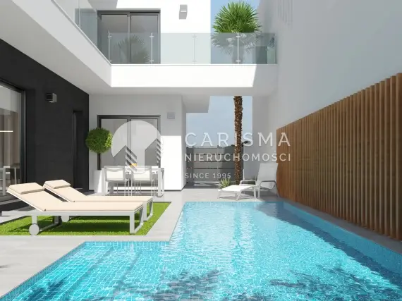 (3) Nowe i  nowoczesne domy w budowie, położone przy polu golfowym, Los Acazares, Costa Calida