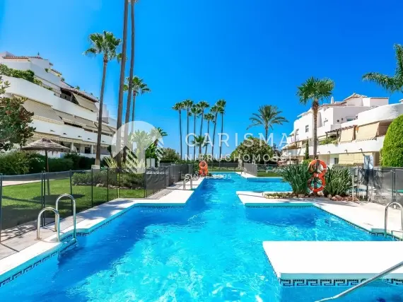 (3) Penthouse z widokiem na morze w Nagüeles, Marbella, Costa del Sol