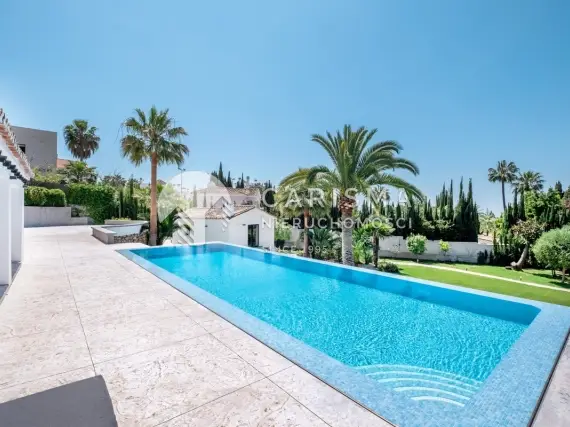 (3) Luksusowa willa na prestiżowym strzeżonym osiedlu, The Golden Mile, Marbella