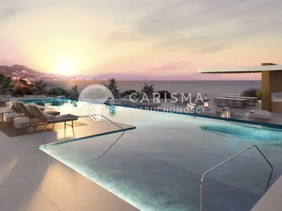 Apartamenty z prywatnymi basenami i widokiem na morze w Mijas Costa 1