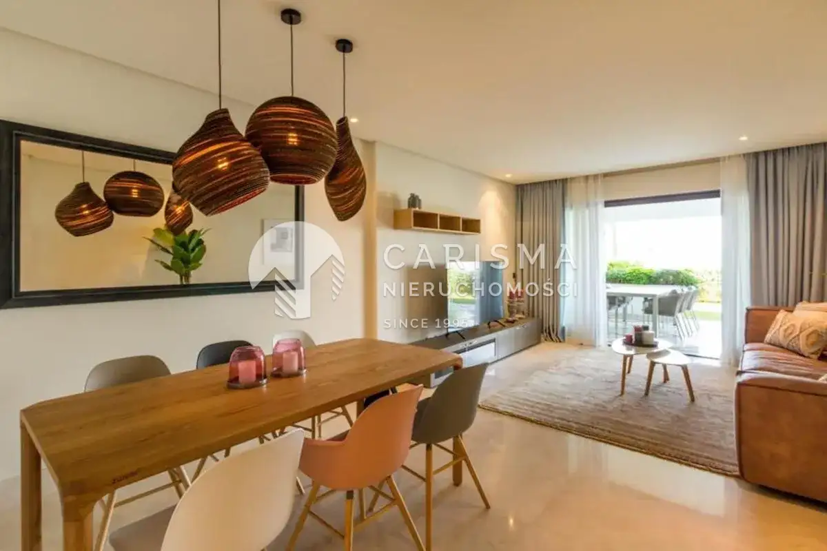(16) Luksusowy apartament w pierwszej linii brzegowej, Estepona, Costa del Sol