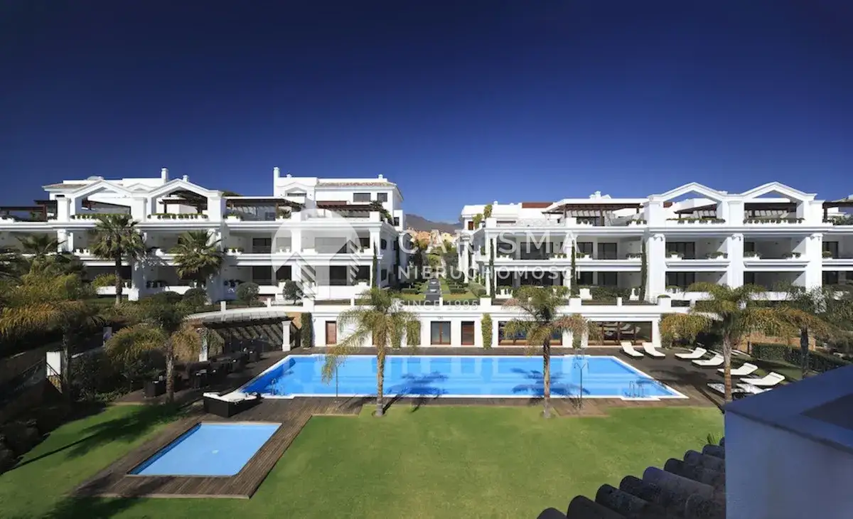 (5) Luksusowy apartament w pierwszej linii brzegowej, Estepona, Costa del Sol