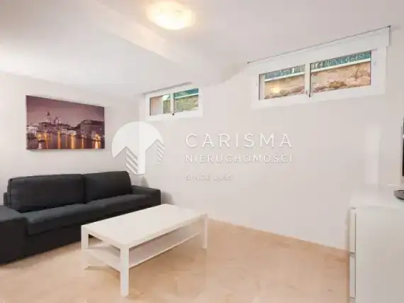 (28) Willa na sprzedaż w Marbella