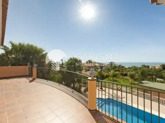(31) Duża, przestrzenna finka na sprzedaż w Benalmadena Costa
