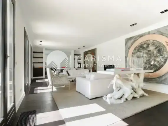 (24) Dom nad morzem w Marbella East.