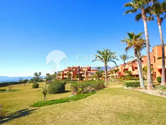 (6) Luksusowy apartament w pierwszej linii brzegowej, La Morera/ Marbella