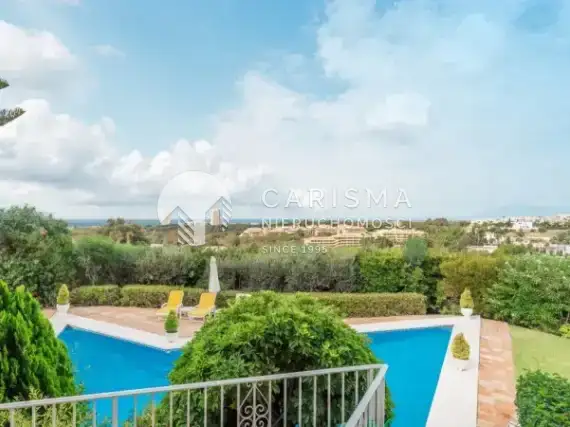 (8) Willa w Hiszpanii w Elviria z widokiem na morze