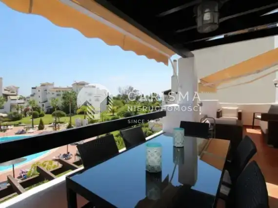 (8) Luksusowy apartament w dobrej lokalizacji, w San Pedro