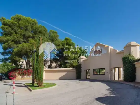 (2) Apartament na sprzedaż w Hiszpanii w Puerto Banus