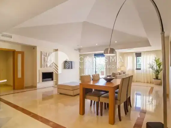 (10) Apartament na sprzedaż w Hiszpanii w Puerto Banus