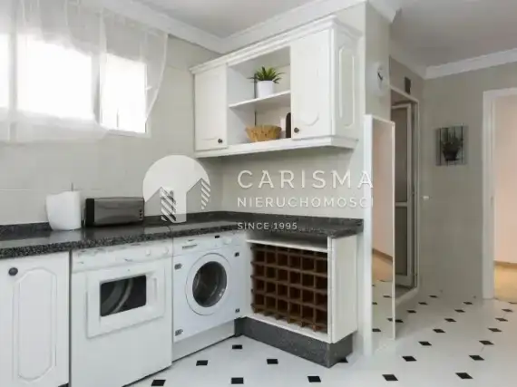 (25) Luksusowy apartament w pierwszej linii brzegowej w dzielnicy Marbesa, Marbella