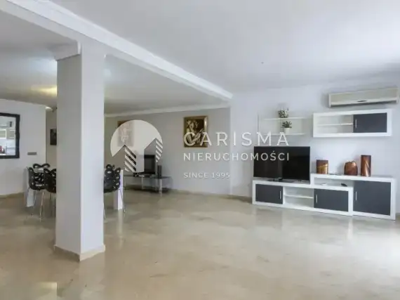 (26) Luksusowy apartament w pierwszej linii brzegowej w dzielnicy Marbesa, Marbella