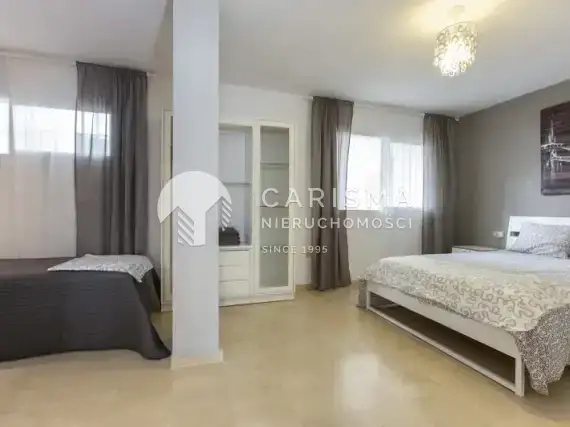 (31) Luksusowy apartament w pierwszej linii brzegowej w dzielnicy Marbesa, Marbella