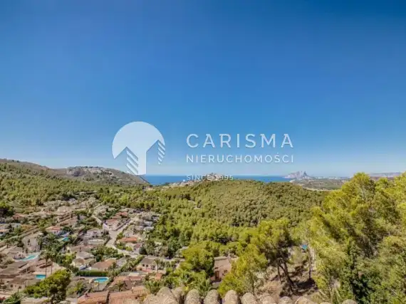 (15) Willa w tradycyjnym hiszpańskim stylu w Moraira
