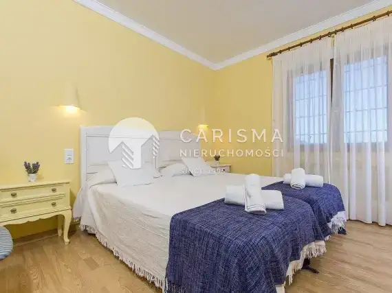 (15) Duża willa w Moraira