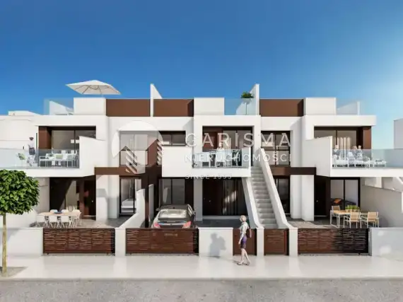 (2) New apartments and semi-detached houses, 400m from the beach!