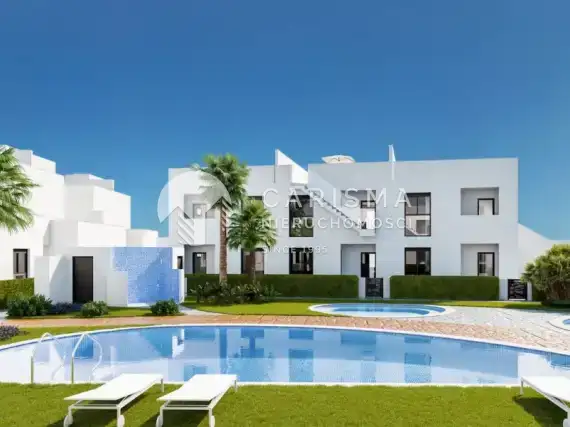 (8) New apartments and semi-detached houses, 400m from the beach!
