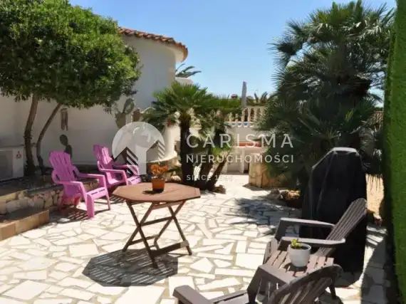 (17) Willa na dużej działce w Moraira