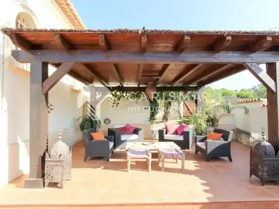 (6) Piękna willa w dobrej lokalizacji, w Moraira