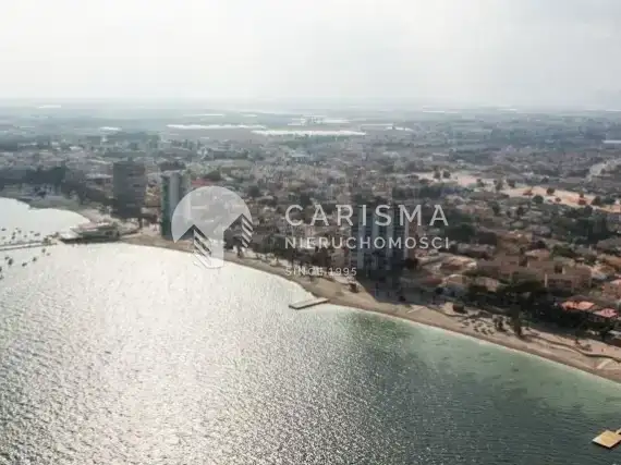 (34) Nowa, nowoczesna, gotowa, urządzona i umeblowana willa, tylko 750 m od morza na Costa Calida