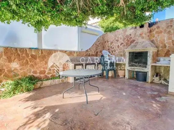 (25) Przestronna willa w okolicy centrum La Nucia i Alfaz del Pi