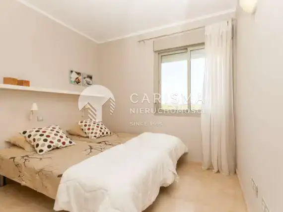 (8) Piękny apartament przy polu golfowym w Las Colinas