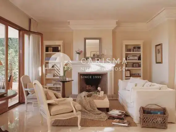 (11) Willa w Marbella Golden Mile z widokiem na morze