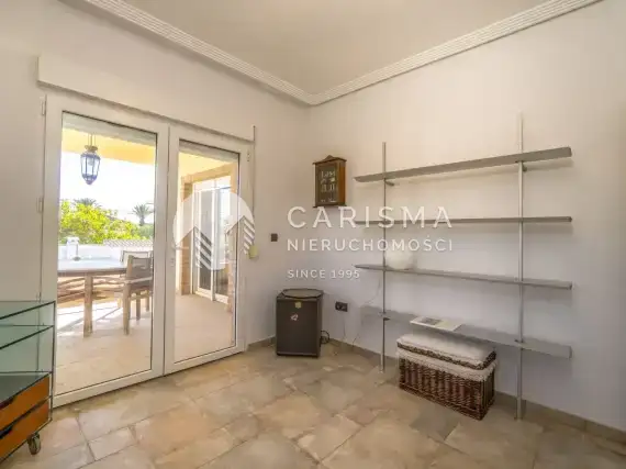 (28) Dom na sprzedaż  100 m od plaży w Cabo Roig