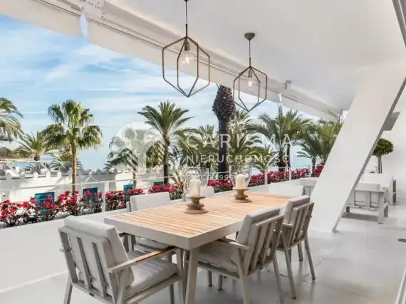 (4) Luksusowy apartament tuż przy plaży  w Marbelli
