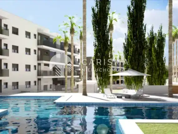(3) Nowe i gotowe apartamenty przy polu golfowym w Hiszpanii