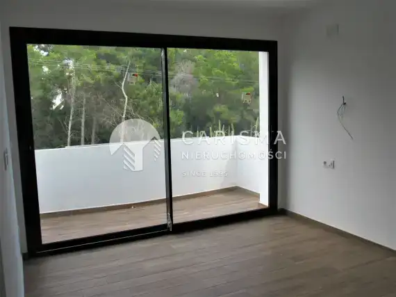 (18) Nowa luksusowa gotowa willa w cichej lokalizacji, w Moraira