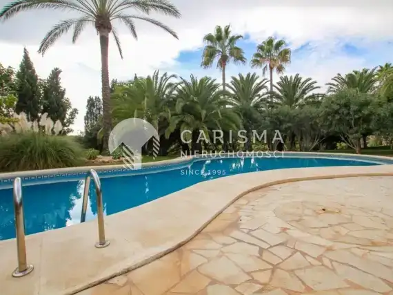 (5) Willa, Moraira, Costa Blanca Północ, 907 m<sup>2</sup>