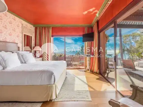 (6) Apartament z widokiem na morze w Marbella East