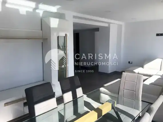 (19) Nowoczesna willa w Moraira