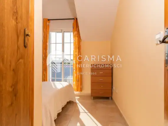 (32) Dom w zabudowie szeregowej z 3 sypialniami, zorientowany na południe w Lomas de Cabo Roig