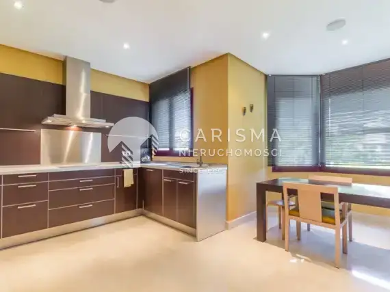 (12) Wspaniały apartament z widokiem na morze w Puerto Banus