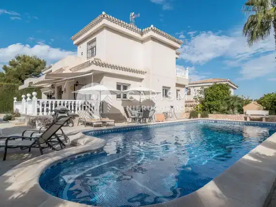 (2) Dom z basenem w Playa Flamenca