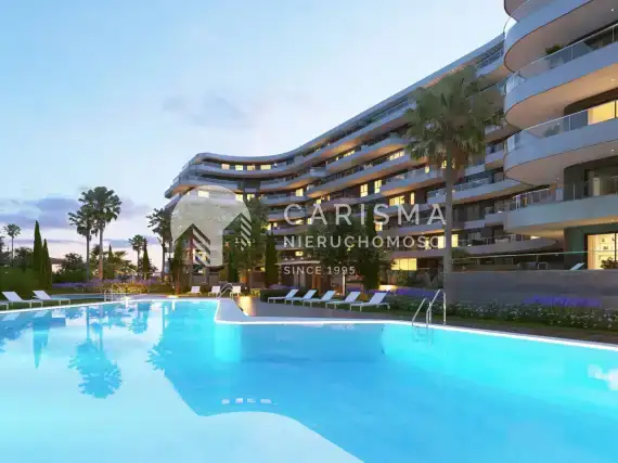 (5) Nowe i nowoczesne apartamenty w budowie, blisko plaży w Maladze.