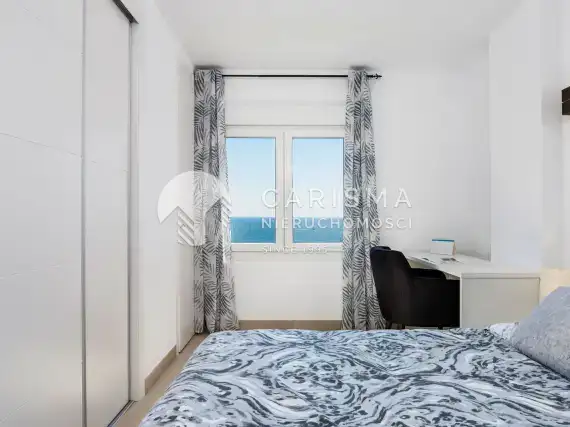 (12) Nowy apartament z widokiem na morze w Punta Prima
