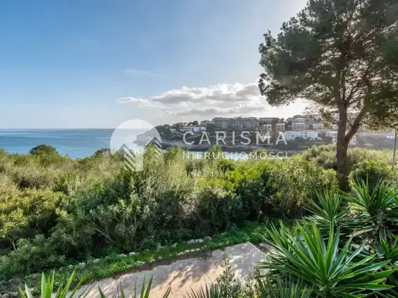 (16) Elegancka willa w pierwszej przy plaży Cala Mandia