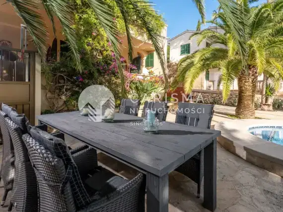 (21) Elegancka willa w pierwszej przy plaży Cala Mandia