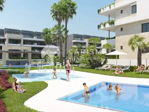 (3) Nowe apartamenty w budowie, 600 m od plaży Playa Flamenca