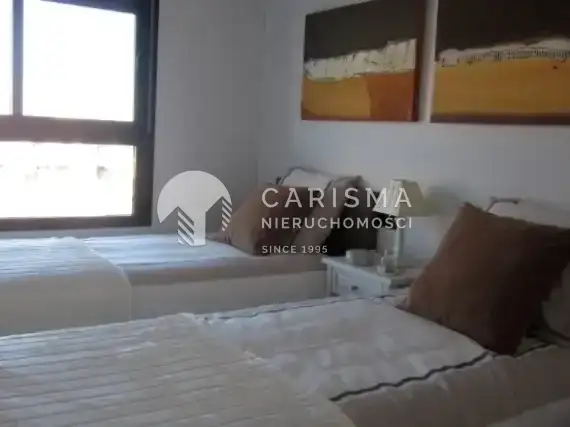 (5) Apartament 350 m od morza.