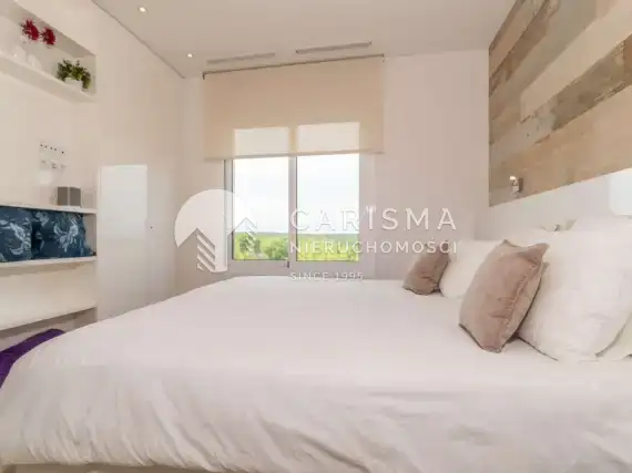 (16) Penthouse z 3 sypialniami Las Colinas Golf &amp; Country Club.