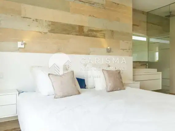 (18) Penthouse z 3 sypialniami Las Colinas Golf &amp; Country Club.